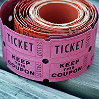 Try a 50/50 raffle as a quick fundraising idea!